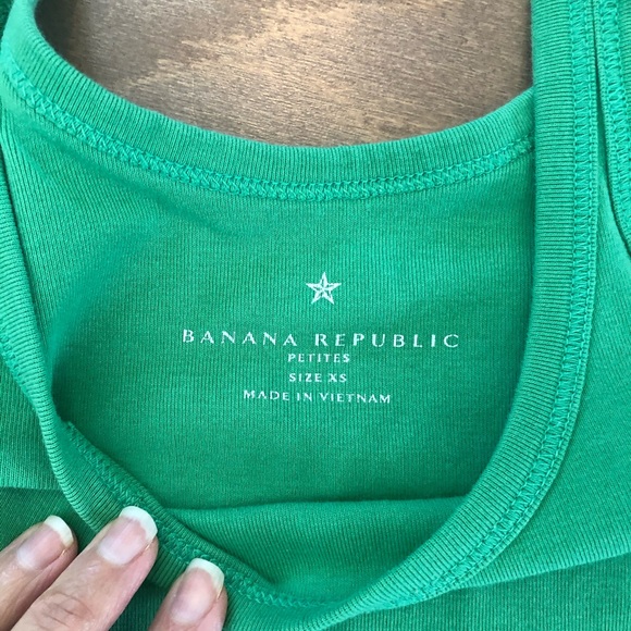BUNDLE of Banana Republic Tank Tops in XS Petite in Green and Black and White - Picture 8 of 16